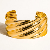Manon Wavy Bold Bangle