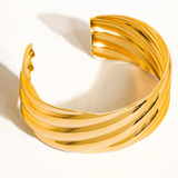 Manon Wavy Bold Bangle