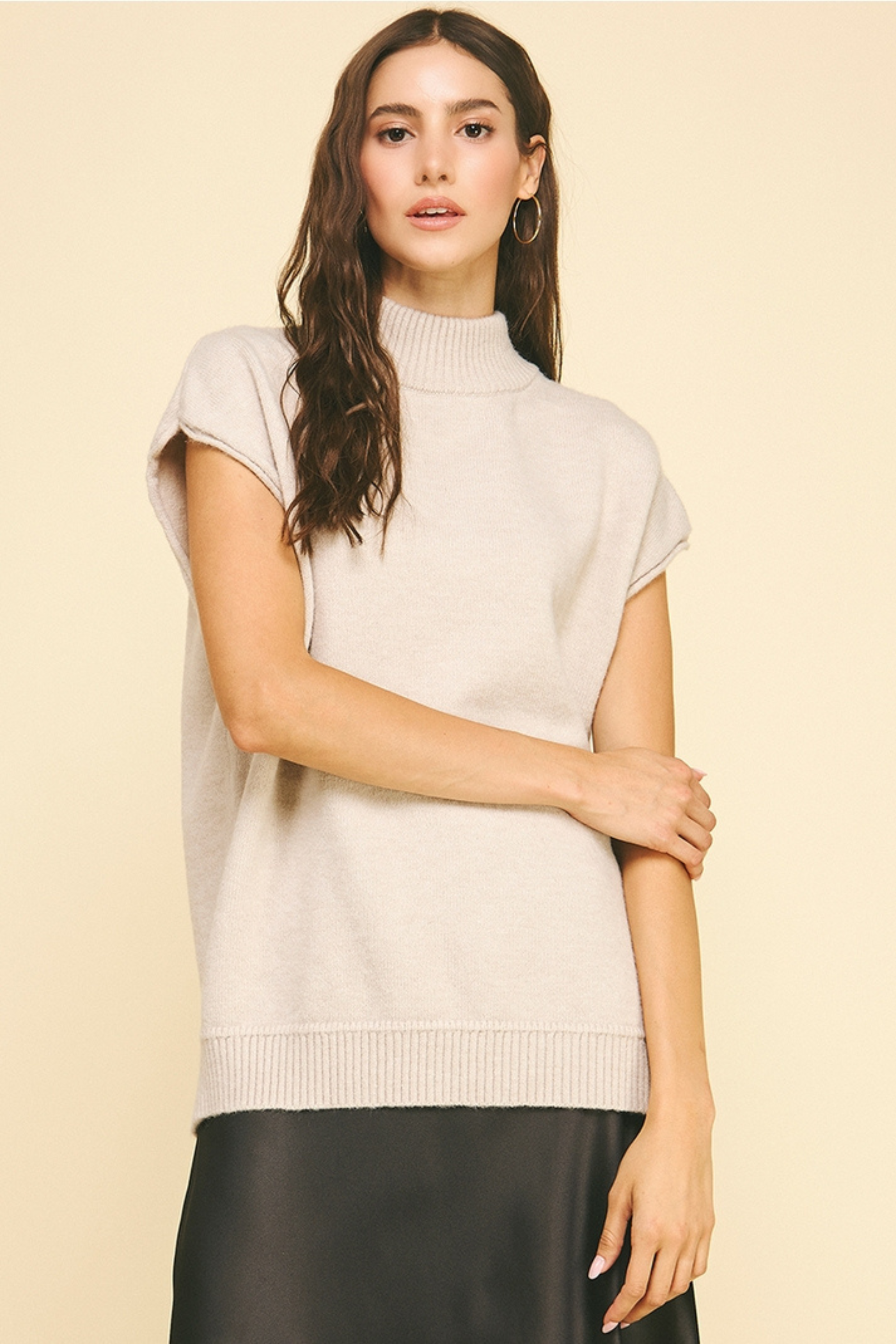Mia Turtleneck Sleeveless Sweater - Taupe