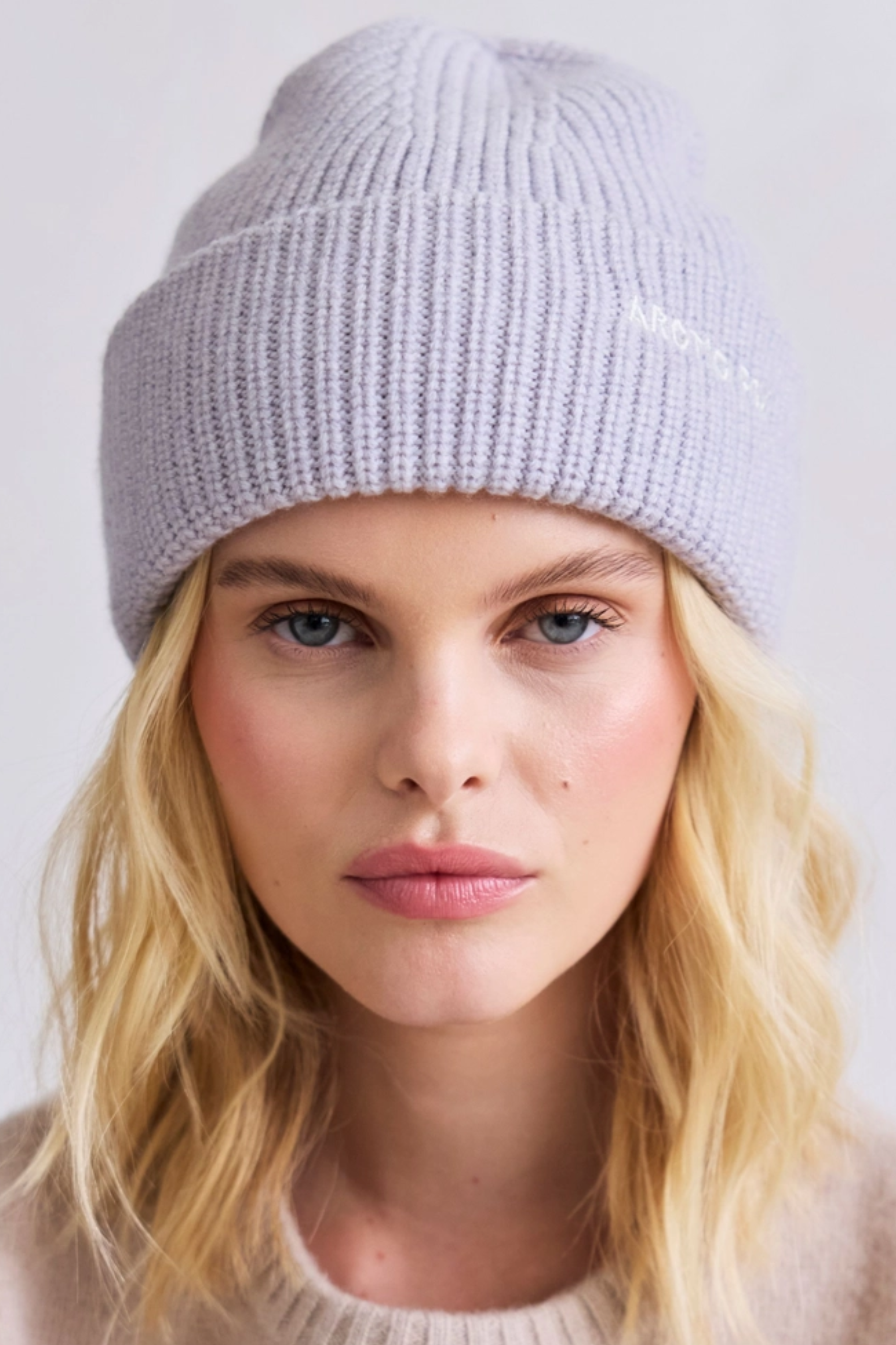 Merino Wool Embroidered Beanie - Grey Melange